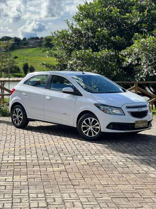 CHEVROLET ONIX 1.4 MPFI LT 8V FLEX 4P MANUAL